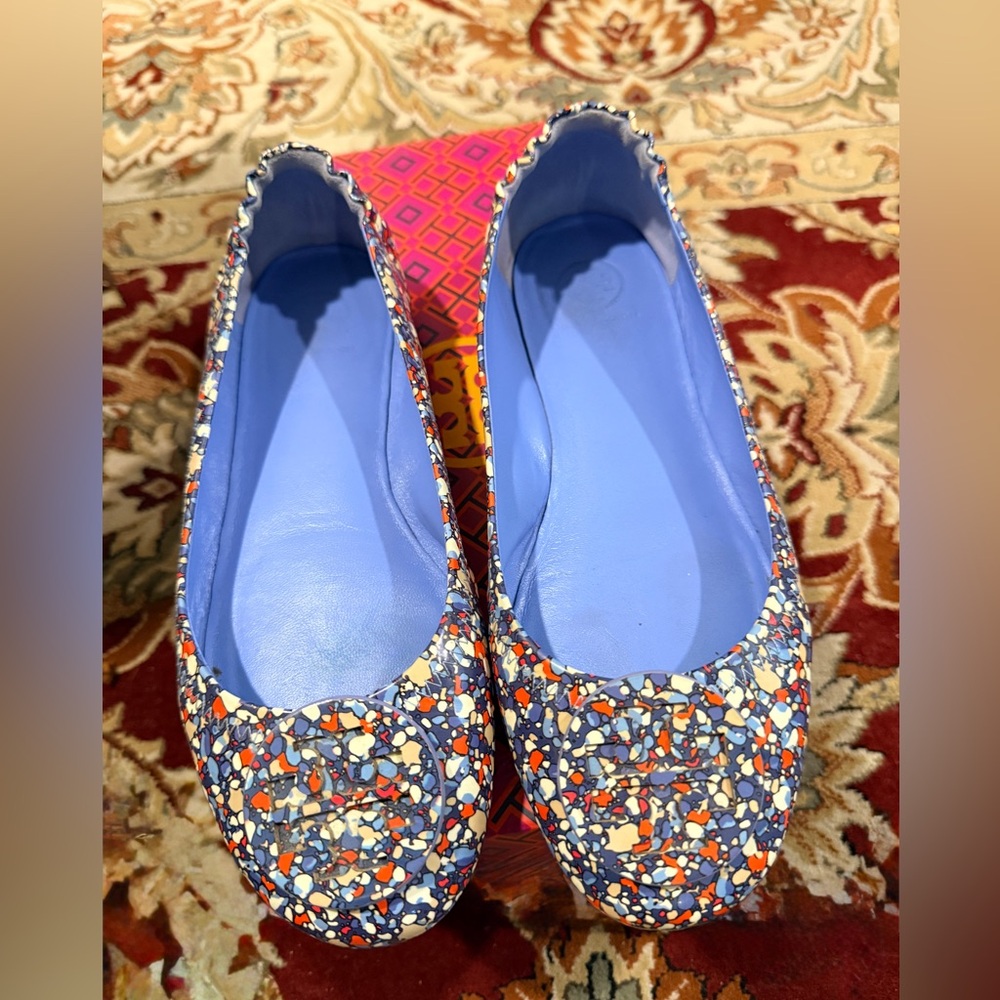 Tory Burch Linosa Mini Travel Ballet Flats with logo Blue-Red Specs Size 8